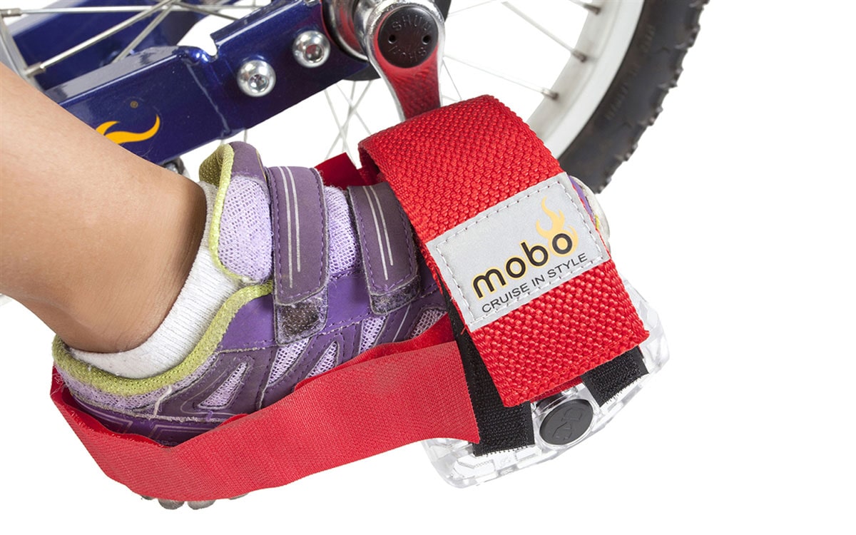 Kids bike 2025 pedal straps